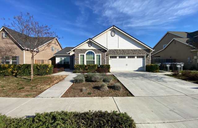 Spacious NW Visalia home coming soon photos photos