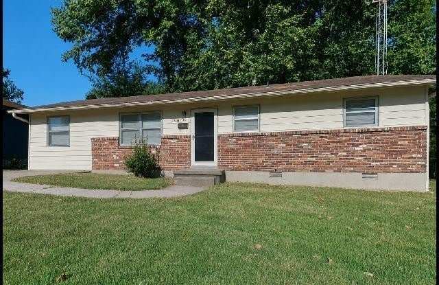 9418 Crofton Drive photos photos