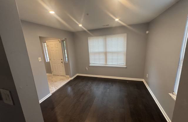 904 Dunloring Court Gallery 3