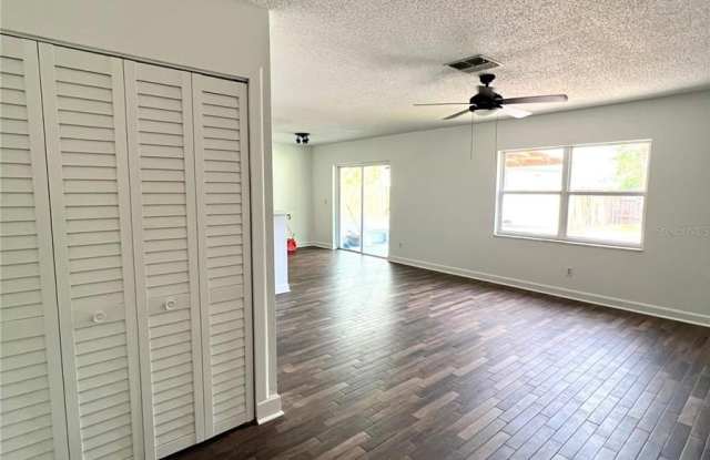 12701 POLLY Place Gallery 3