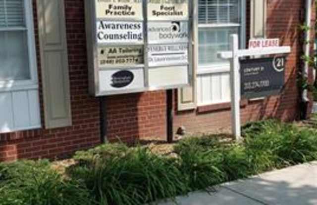 1775 E 14 MILE Road E Gallery 2