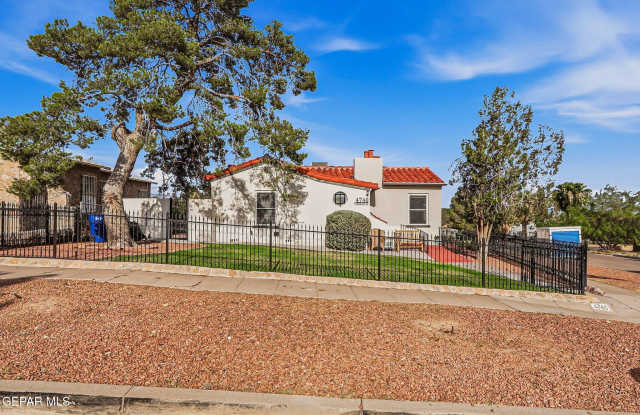 4740 Cumberland Circle Gallery 2