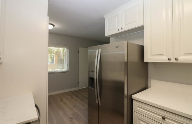 709 Elm Avenue - 203 - 709 Elm Ave, Long Beach, CA 90813