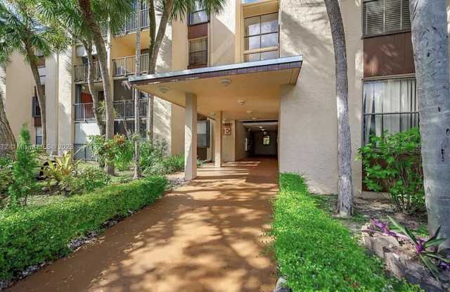 14211 Southwest 88th Street - 14211 Southwest 88th Street, Kendale Lakes, FL 33183