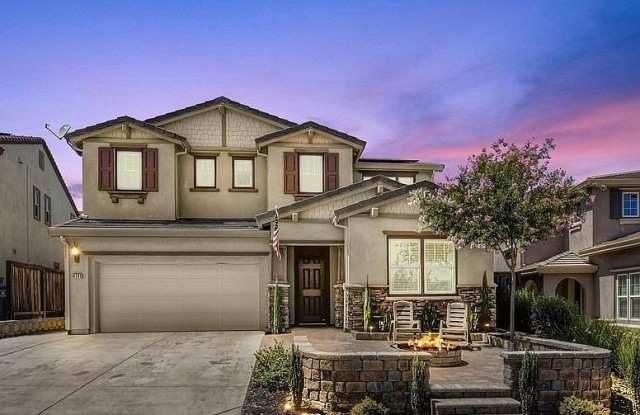 6390 Sporran Court Gallery 2