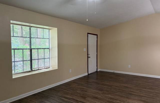 1502 Belmont Trace Gallery 4