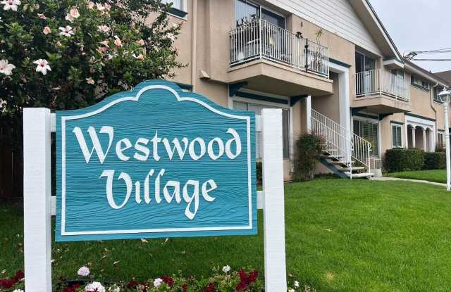 Recently Renovated 2 Bed, 1.5 Bath Condo in La Mesa - 4475 Dale Avenue, La Mesa, CA 91941