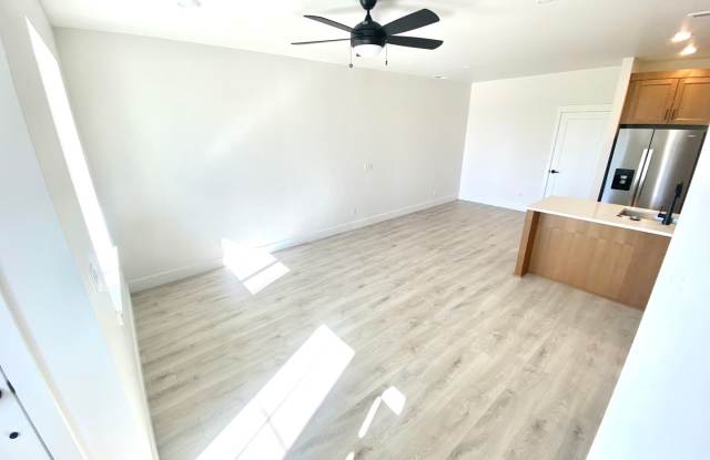 *$750 OFF 1st Month* 2023 Palisch Townhome in Petrosa - Close to the Clubhouse and Park! 3807 NE Eagle Gallery 3
