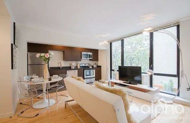 1595 Lexington Avenue photos photos