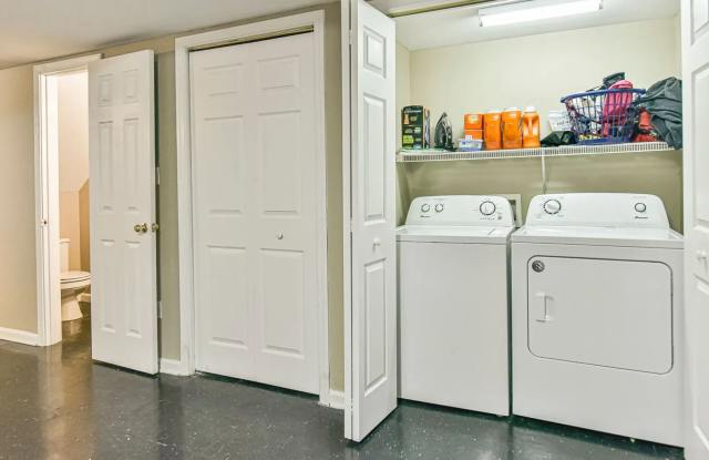 3 bedrooms, 3 bathroom! Gallery 3