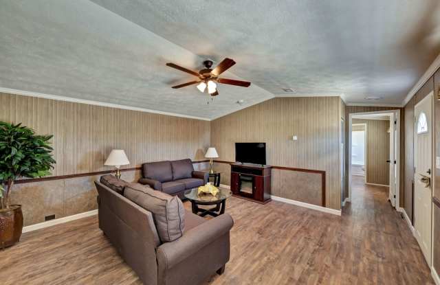 1205 West Circle Drive photos photos