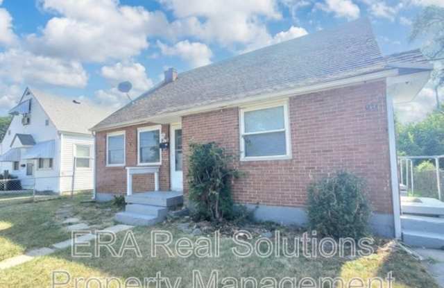 260 S. Powell Ave. photos photos