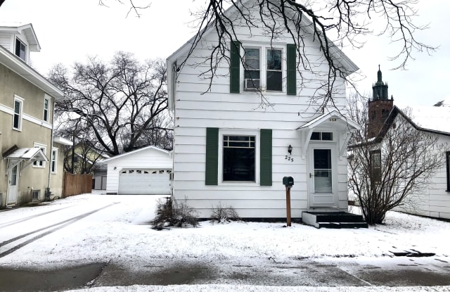 225 15th Avenue N - 225 15th Avenue North, St. Cloud, MN 56303