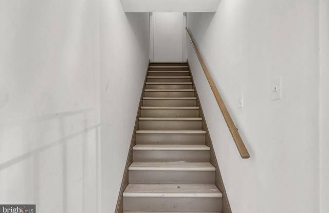 11775 CARRIAGE HOUSE Drive Gallery 3