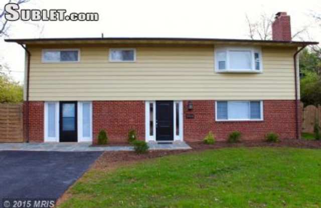 1606 Woodmoor Lane - 1606 Woodmoor Lane, McLean, VA 22101