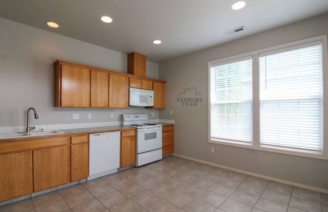 3 Bedroom, 2 Bath Home in Pasco Gallery 4