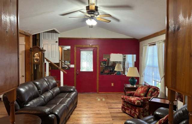 Spacious 4BR House in Brownsboro photos photos Spacious 4BR House in Brownsboro photos photos