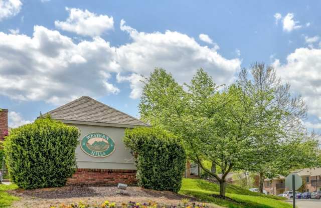 112 Watts Circle - 112 Watts Circle, Nashville, TN 37209