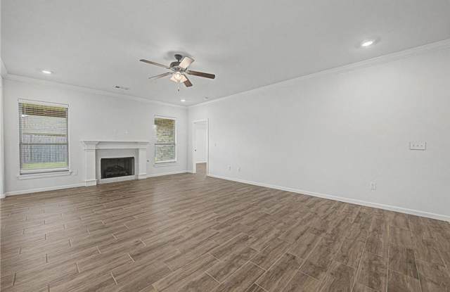 4479 Topeka Gallery 3