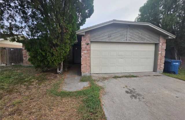 2746 Alvin Drive Gallery 1