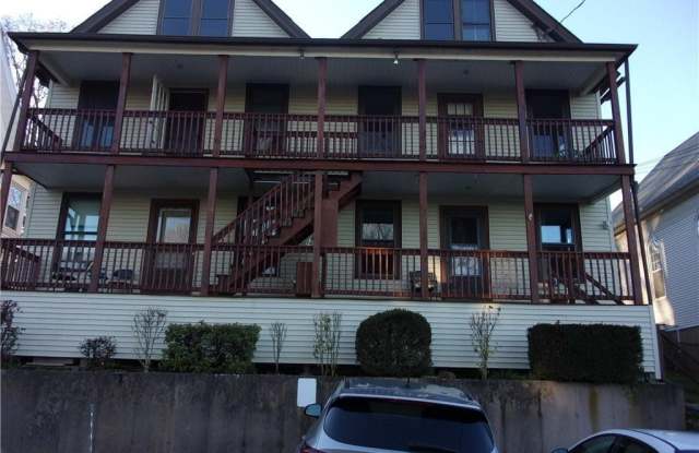 88 Oak Street - 88 Oak Street, Willimantic, CT 06226