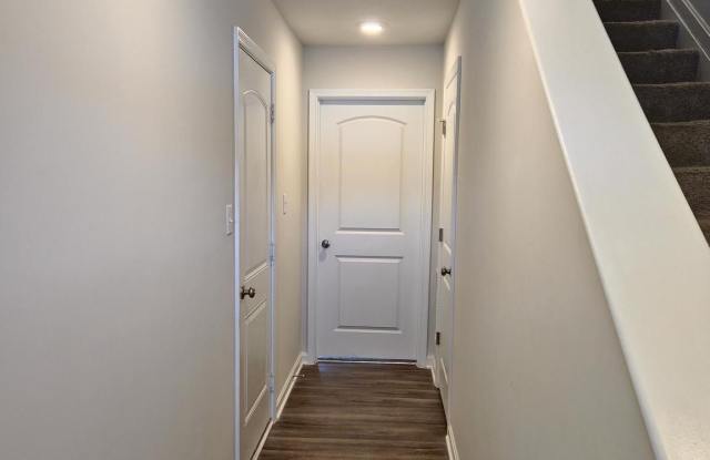 193 DREXEL Court Gallery 3