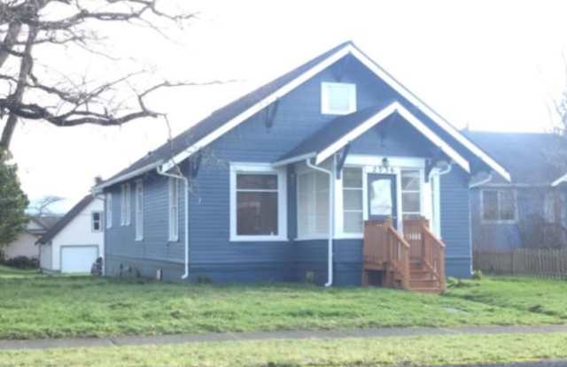 4 Bedroom Home for Rent with Patio - 2336 Grant Street, Bellingham, WA 98225 4 Bedroom Home for Rent with Patio - 2336 Grant Street, Bellingham, WA 98225