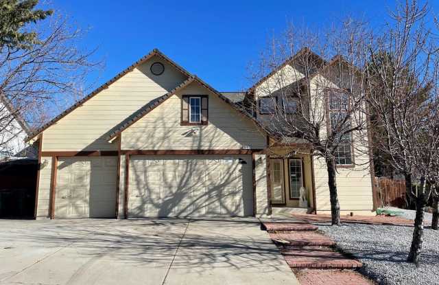 Large Home off Mcarran photos photos