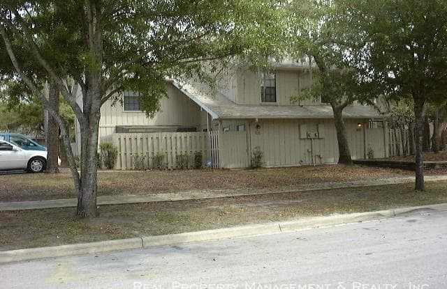 4592 Lighthouse Cir. - 4592 Lighthouse Circle, Orlando, FL 32808