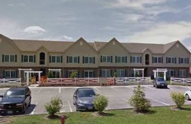 Lindbergh Apartment! - 9940 Arthur Lane, Concord, MO 63128