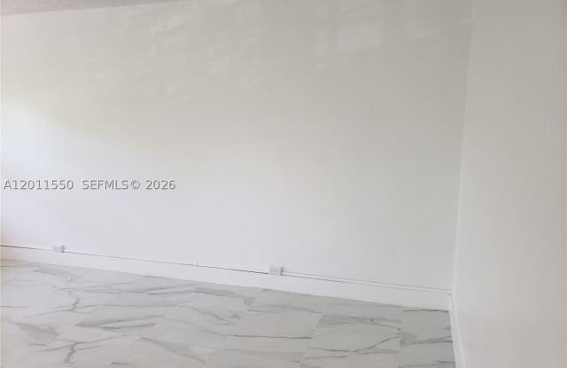 13255 SW 7th Ct Gallery 4