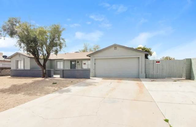4511 N 81st Dr photos photos