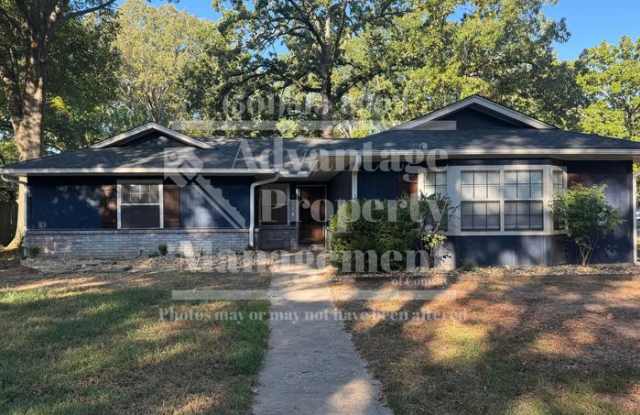 2013 Creekwood Drive Gallery 1