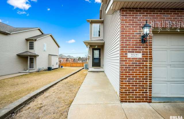 2321 W KENFIELD Court Gallery 2