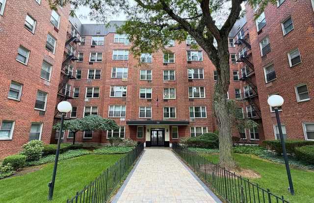 50 Fort Pl Gallery 3