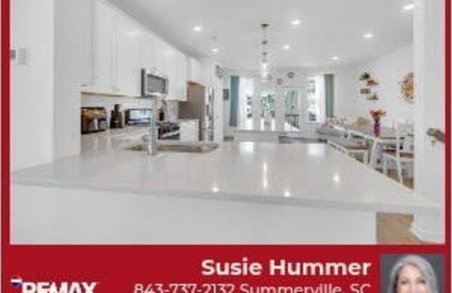 865 Recess Pt Drive unit: 25 photos photos