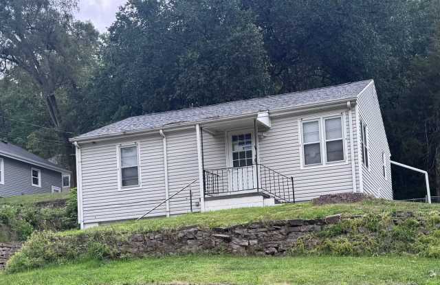 Spacious 2 Bedroom Home with Finished Basement - Great Location! photos photos