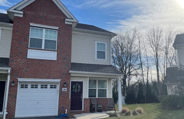 145 Savoth Lane - 145 Savoth Ln, Colonia, NJ 07067
