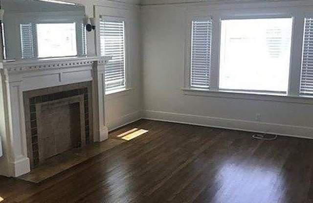 1512 South Van Ness Avenue Gallery 2