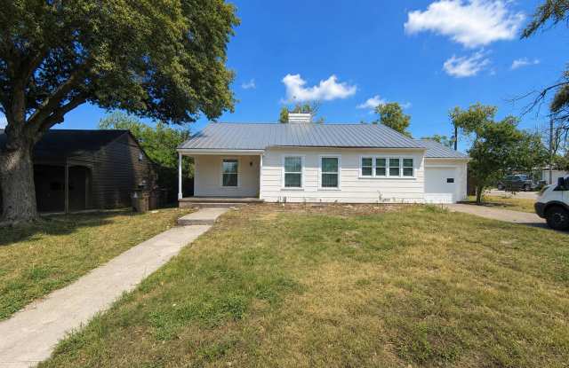 COMPLETELY REMODELED 3 BEDROOM, 2 BATHROOM HOME COMING SOON! photos photos