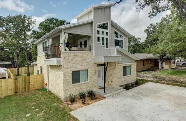 4308 Oaklawn Street Gallery 3