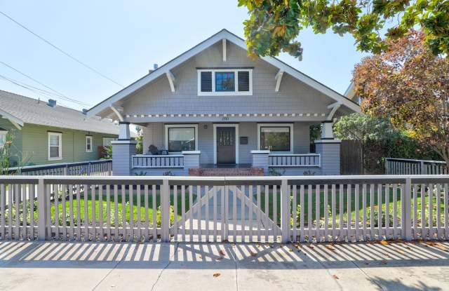 Gorgeous Home in Old Towne Orange photos photos