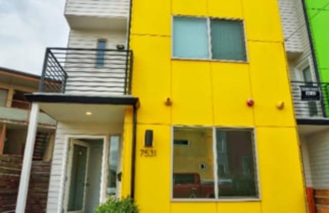 7531 43rd Ave S Gallery 2