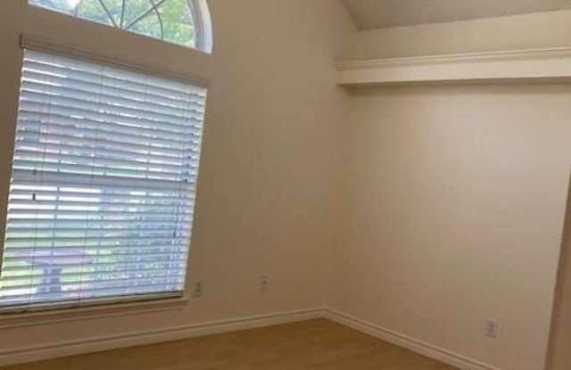 2126 Ridgecliff Drive Gallery 3