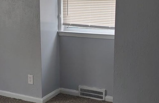 18504 Kelly Gallery 4