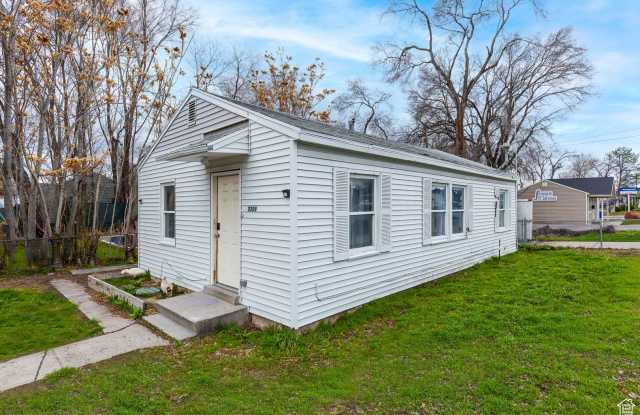 Newly updated 3 bedroom Salt Lake home is a must see!! photos photos