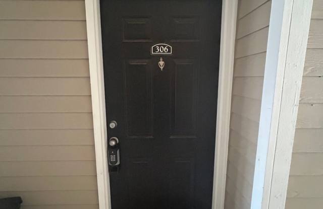 Modern 2-Bedroom, 2-Bath Home photos photos