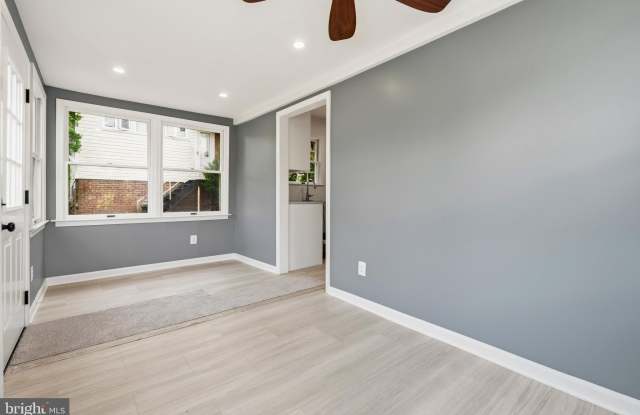 1801 S GLEBE Road Gallery 4
