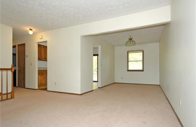 9817 Huntington Park Dr Gallery 4