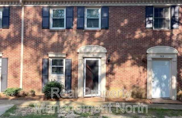 585 Wedgewood Dr photos photos